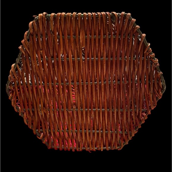 EUC•Vintage wicker and metal Ivy Bird House decor - Picture 4 of 4